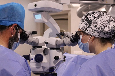 Nuevo microscopio quirófano hospital provincial oftalmología