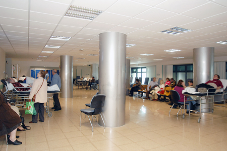 Sala de espera de pacientes del circuito médico-quirúrgico